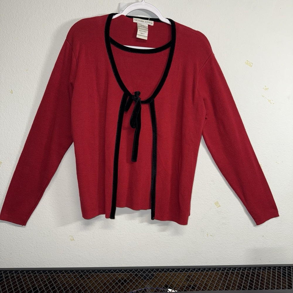Victoria Jones Red Knit Sweater Black Velvet Trim‎ Tie Front Top Size M